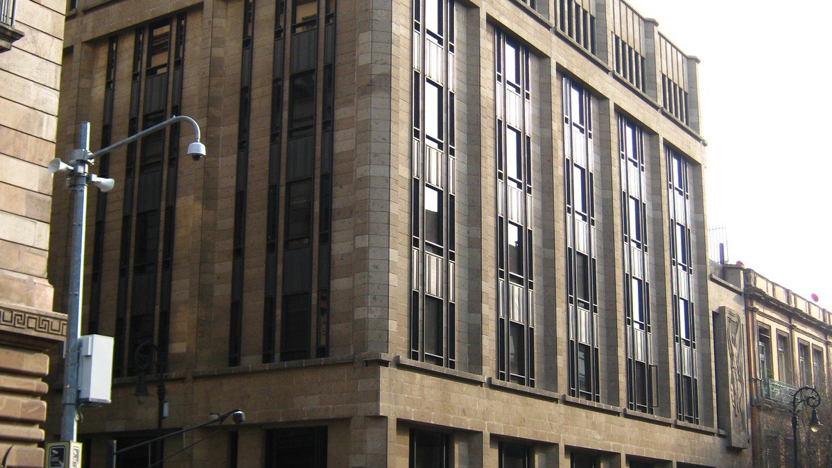 Historic neoclassical headquarters building of Banco de Mexico in central Mexico City