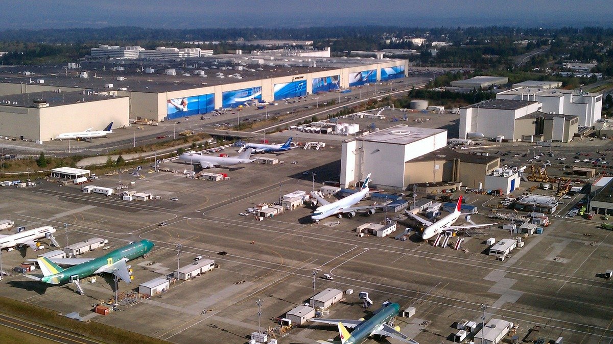 Boeing commercial aircraft manufacturing and assembly facility with jetliners on the line