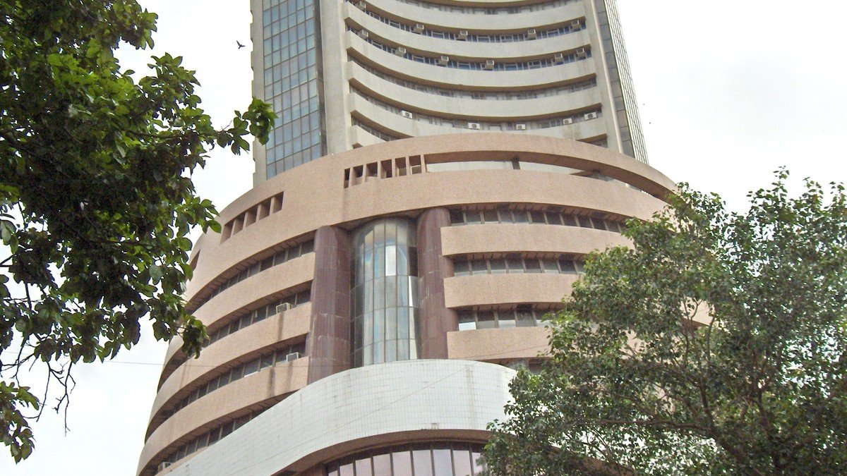 Trading board showing sharp red declines across Indian stock indices on Dalal Street