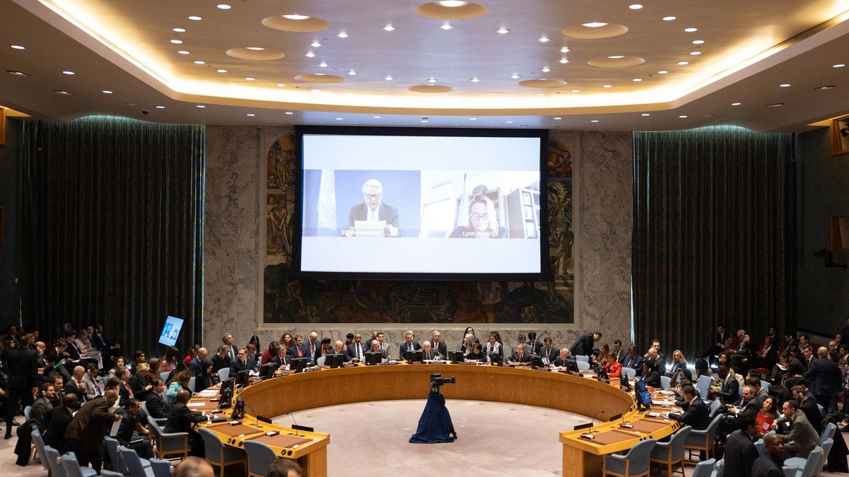 French Foreign Minister Jean-Noël Barrot speaking at the UN Security Council chamber in New York