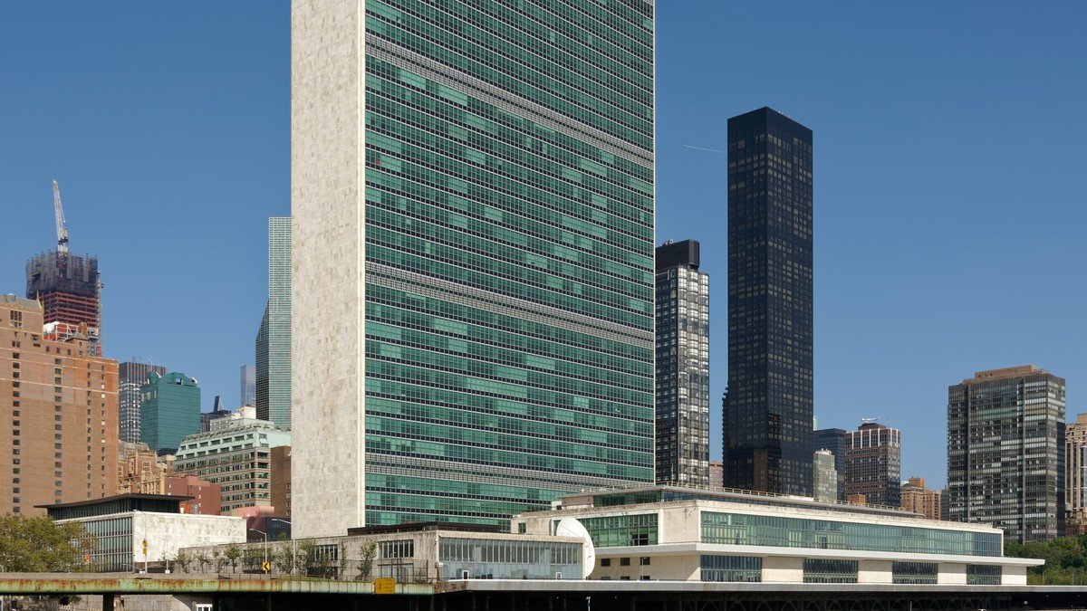 Palestinian President Mahmoud Abbas addressing delegates at the UN General Assembly podium