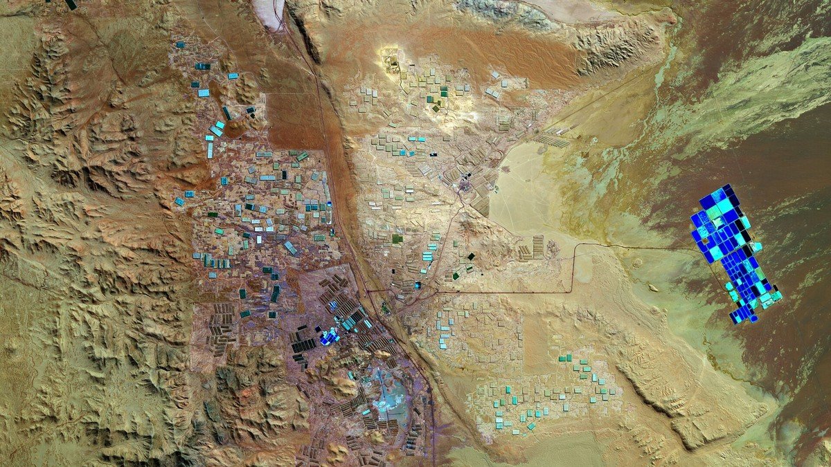 Lithium brine evaporation ponds and processing plant at a modern mining facility