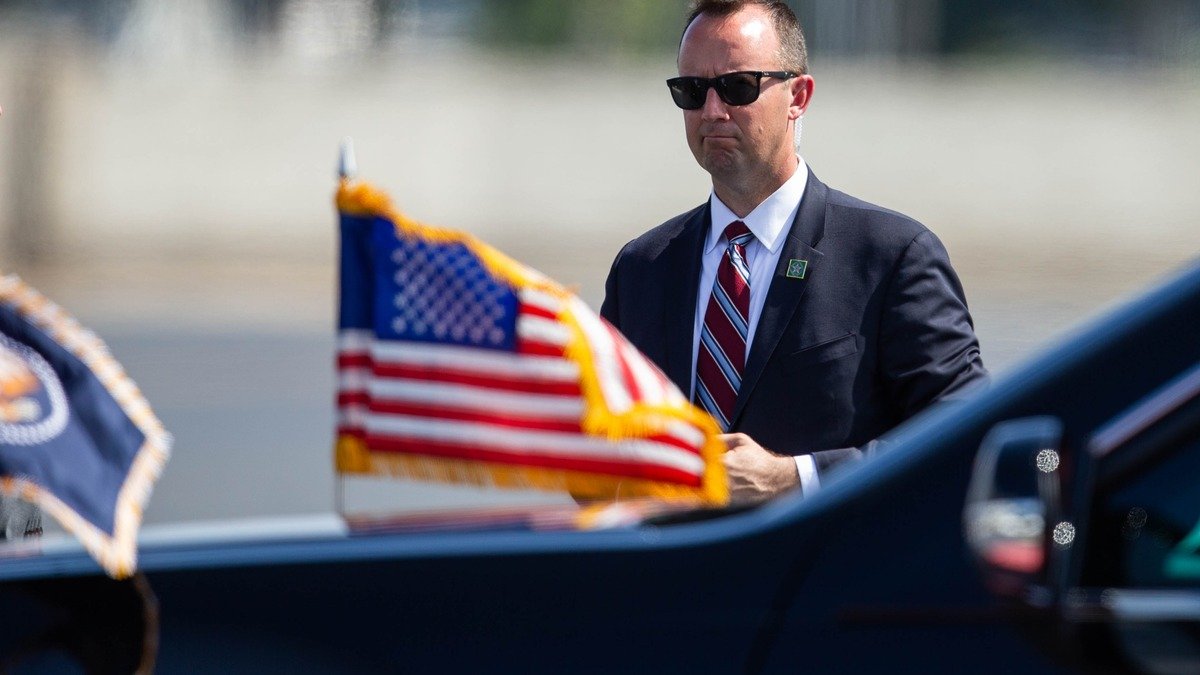 U.S. Secret Service presidential protective division vehicles and motorcade security